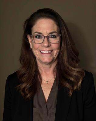 Headshot of Stacey Spears