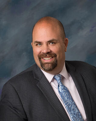 Headshot of Ryan Peterson