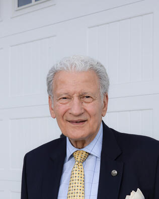 Headshot of Nick Matthews