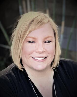 Headshot of Angie Pollman