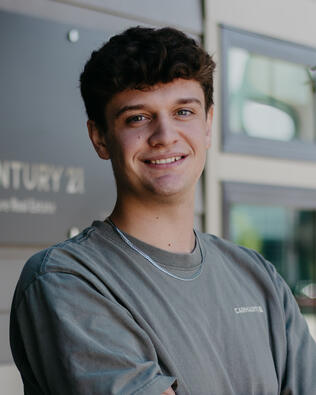 Headshot of Tytan Bowers