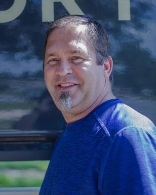 Headshot of Kevin Henson
