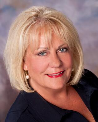 Headshot of Karen DeHoog