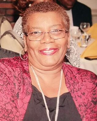 Headshot of Artenze Taylor