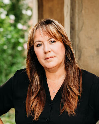 Headshot of Tara Howell