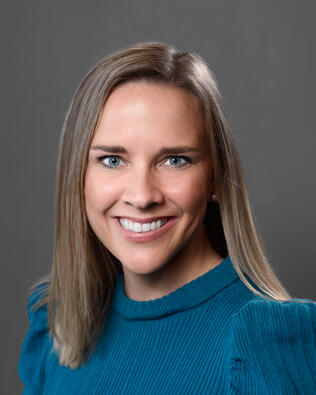 Headshot of Jennie Deckert