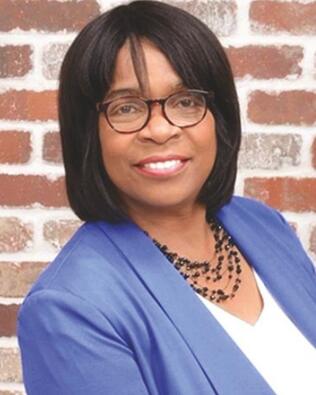 Headshot of Donna McCain
