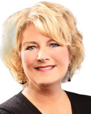 Headshot of Kristine Hofmann