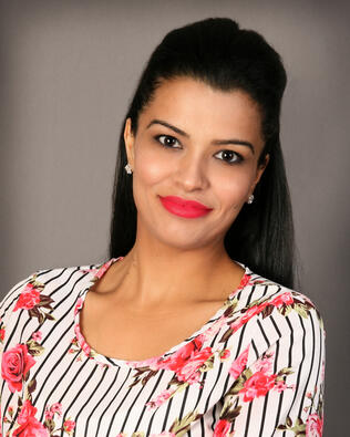 Headshot of Gee Kaur