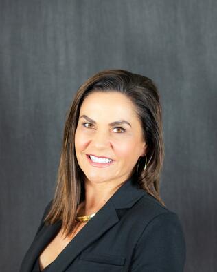 Headshot of Anne Harring