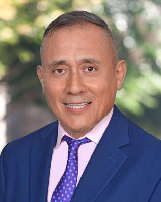 Headshot of Luis Gregorini