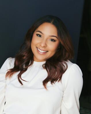 Headshot of Jenette Johnson