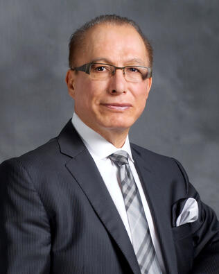 Headshot of David Sarinana