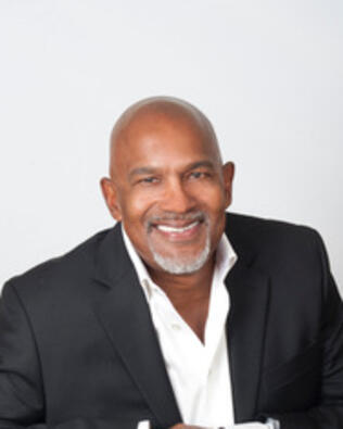 Headshot of Michael Wynn