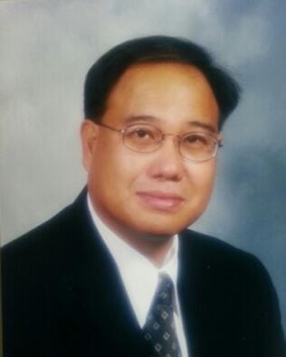Headshot of Robert Villanueva