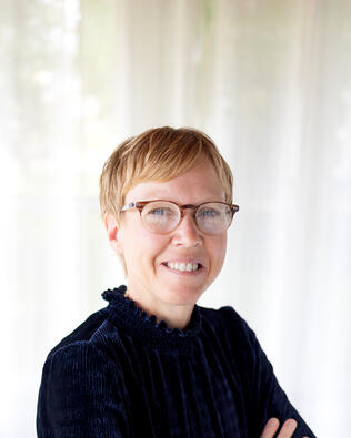 Headshot of Mary Beth Meehl