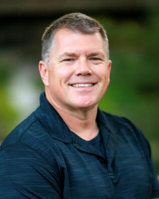 Headshot of Eric Kramp
