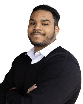 Headshot of Andrew Gilleylen
