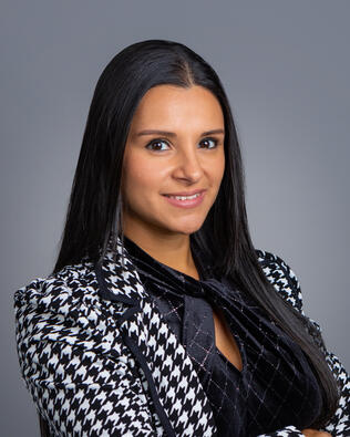 Headshot of Cindy Valdes