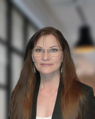 Headshot of Cindy Pogue