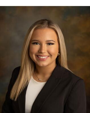 Headshot of Lydia L Lowry