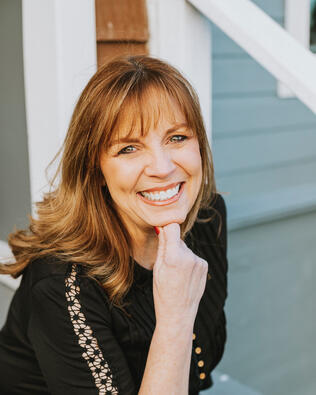 Headshot of Jodi Indrebo
