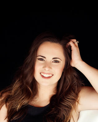 Headshot of Lyndsay Brown