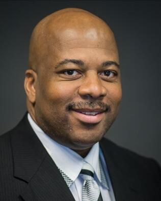 Headshot of Marvin Lee