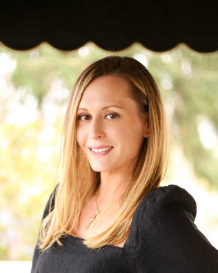 Headshot of Nicolette Schlegel