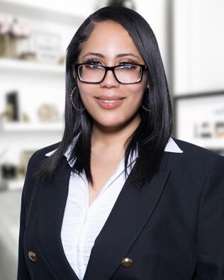 Headshot of Yanira Delgado