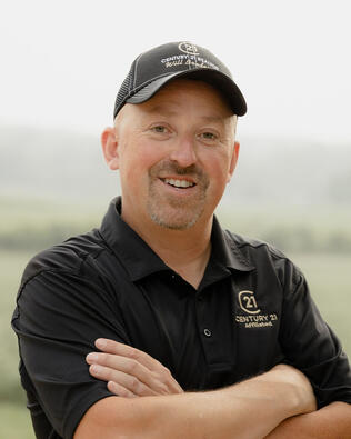 Headshot of Will Bredeson