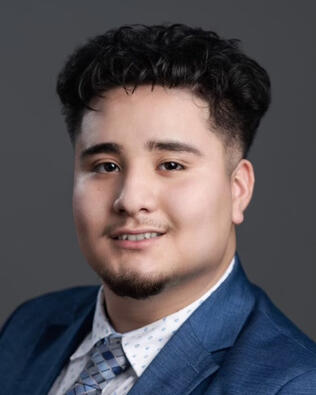 Headshot of Luis Munoz Villanueva