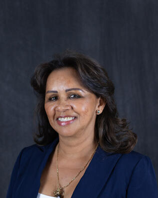 Headshot of Fabiola Torres