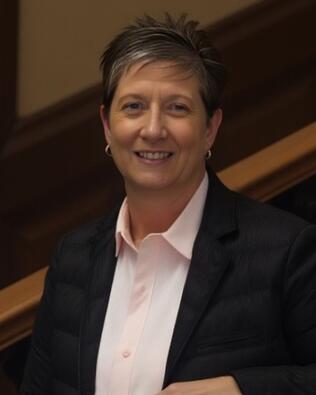 Headshot of Kathy Wright