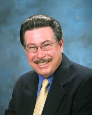 Headshot of Robert Lamb