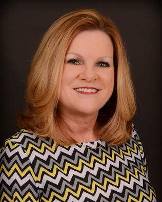 Headshot of Gail Niehaus