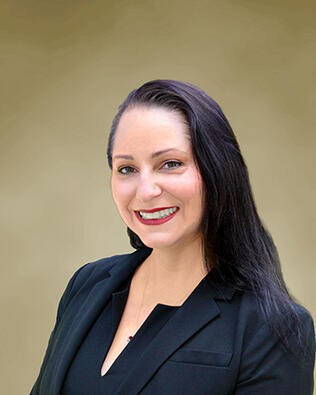 Headshot of AnneMarie "AM" Finn
