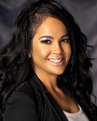 Headshot of Ivelisse Rivera-Souza