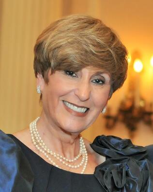 Headshot of Rebecca Rivkin