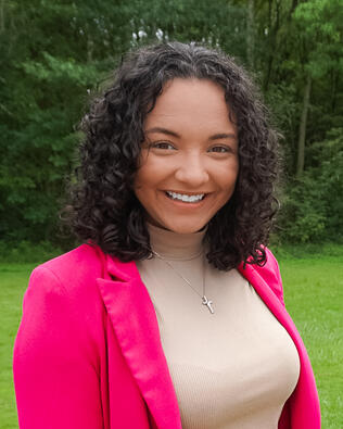 Headshot of Jessica (Johnson) Calleja