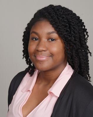 Headshot of Mikayla Campbell