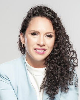 Headshot of Sandra Bautista