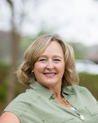 Headshot of Tina Gage
