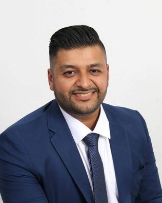 Headshot of Adin Hernandez