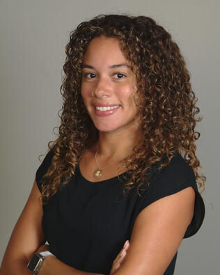 Headshot of Joelly Torres