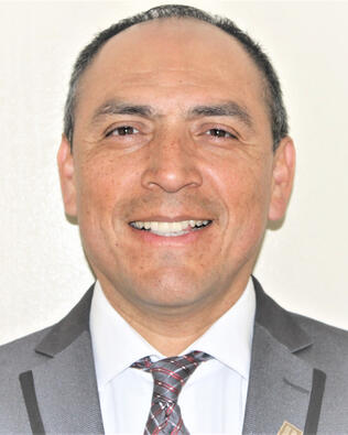 Headshot of Milton Tobar