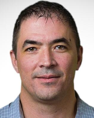 Headshot of Stephen Thielsen