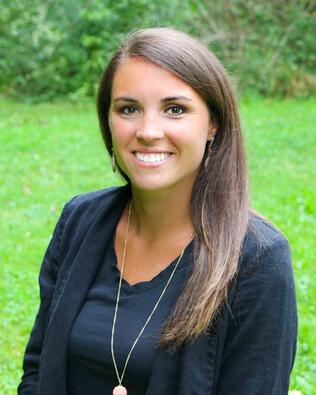 Headshot of Caroline Shue