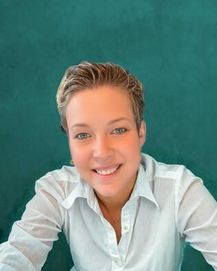 Headshot of Jennifer Troup