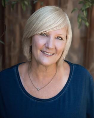 Headshot of Kim Schmal